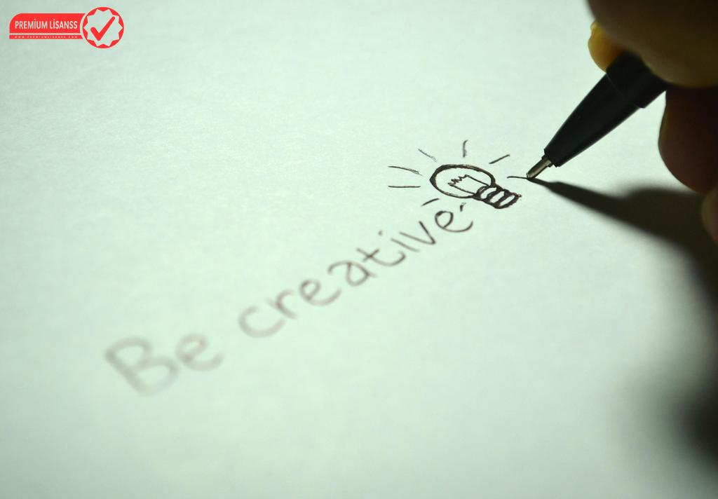 Adobe Illustrator Ile Vektörel Çizim Teknikleri